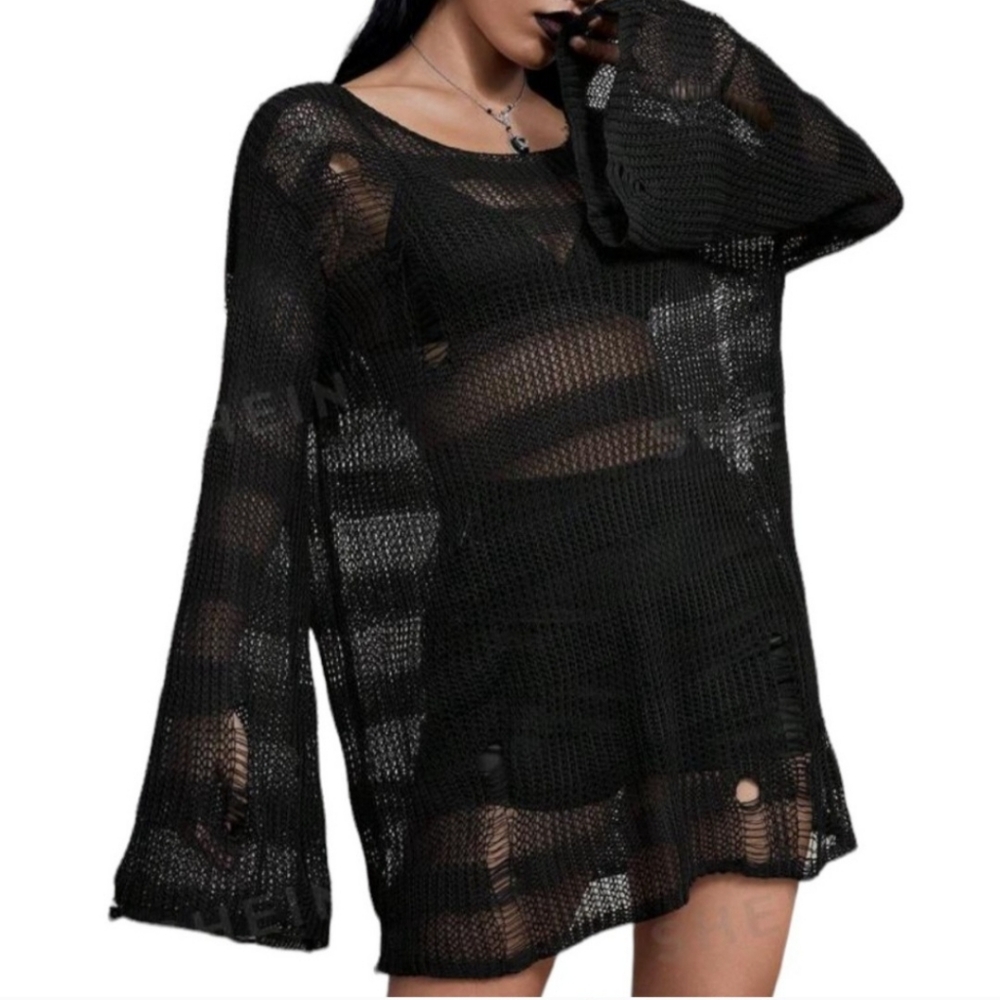 Distressed crochet like sweater topper nwt